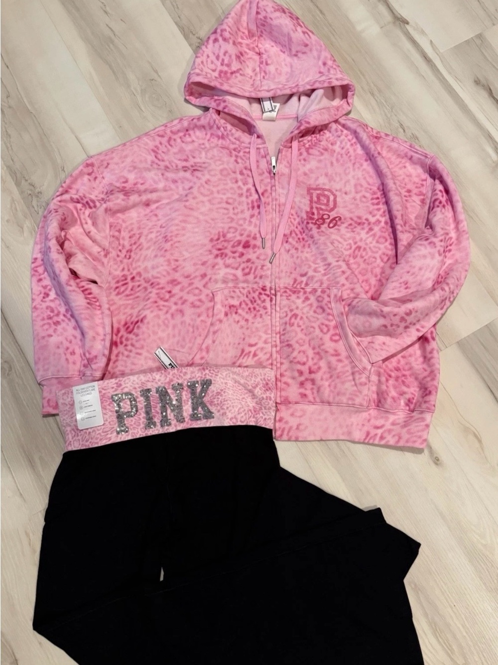 NEW VICTORIAS SECRET PINK HOODIE & BLING LEGGINGS 2PC SET XS-XL - Picture 3 of 6